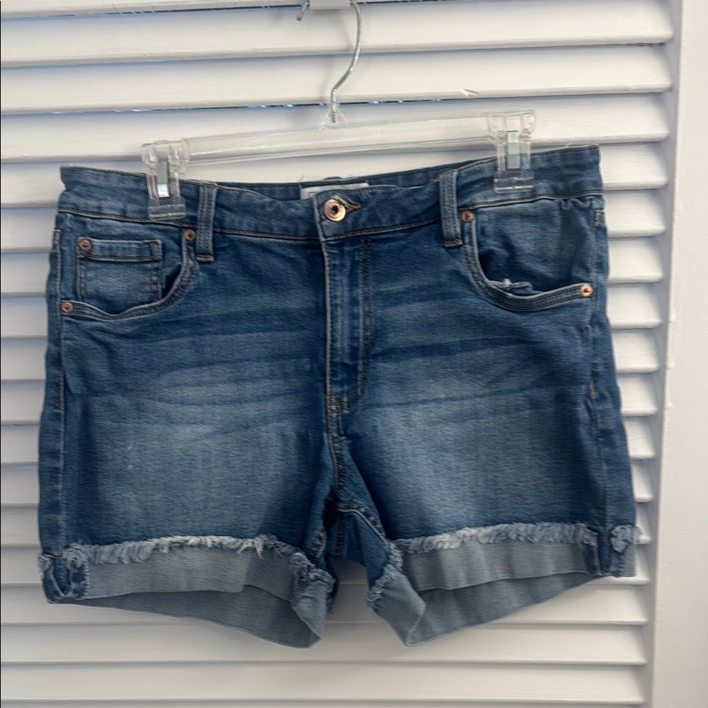 Celebrity Pink Mid Rise "Meadow" Denim Shorts - Size 11